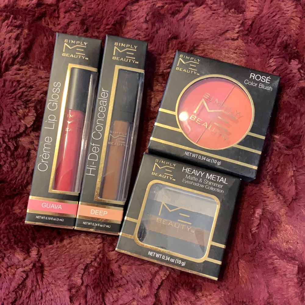 Simply‎ Me Cosmetics Bundle-New